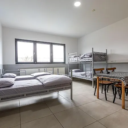 Boardinghouse Kayser: Budget-Friendly Accommodation in Hanau Exterior photo